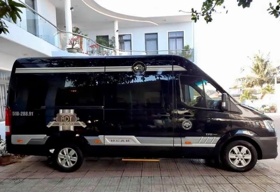 thuê xe Limousine